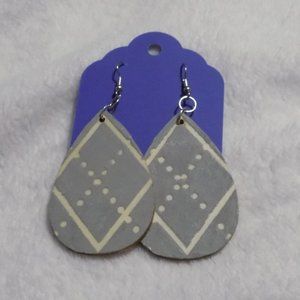 Grey and white argyle earrings NEW